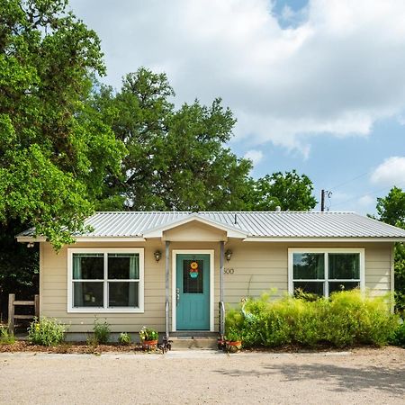 Bear Creek Cottage Manchaca エクステリア 写真
