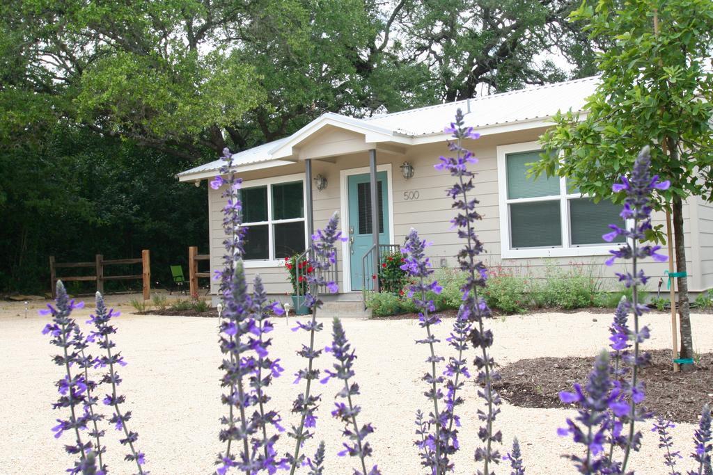 Bear Creek Cottage Manchaca エクステリア 写真