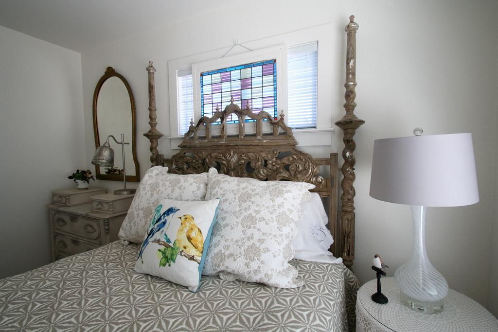 Bear Creek Cottage Manchaca エクステリア 写真